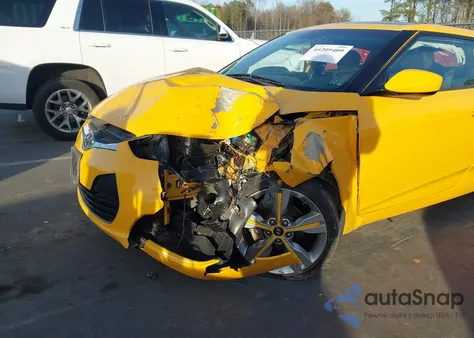 2016 Hyundai Veloster z USA, uszkodzony, nr VIN KMHTC6AD2GU301361